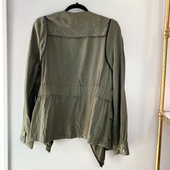 Francesca’s Collections Green Military Lightweight Jacket Size Medium - Picture 2 of 16